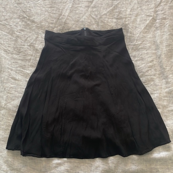 Saskia, Florence skirt in night - Picture 6 of 6